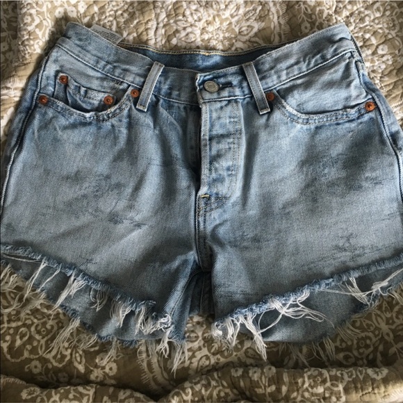 Levi 501 shorts size 25 - Picture 3 of 5